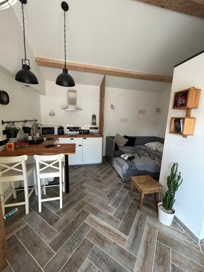 Charmant Studio Dans Villa - Jardin Privatif . لا سين سور مير المظهر الخارجي الصورة