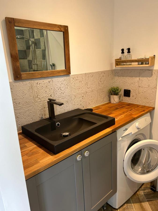 Charmant Studio Dans Villa - Jardin Privatif . لا سين سور مير المظهر الخارجي الصورة